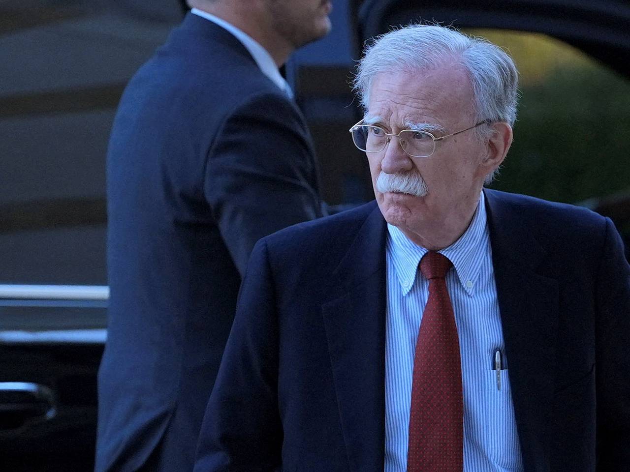 Бывший советник Трампа не признал вину по делу о секретных данных