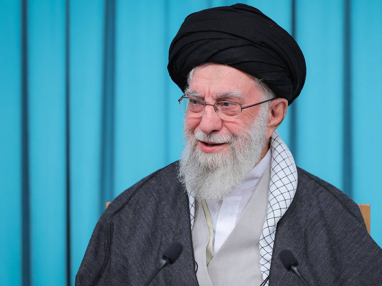 Верховный лидер Ирана поиздевался над Трампом