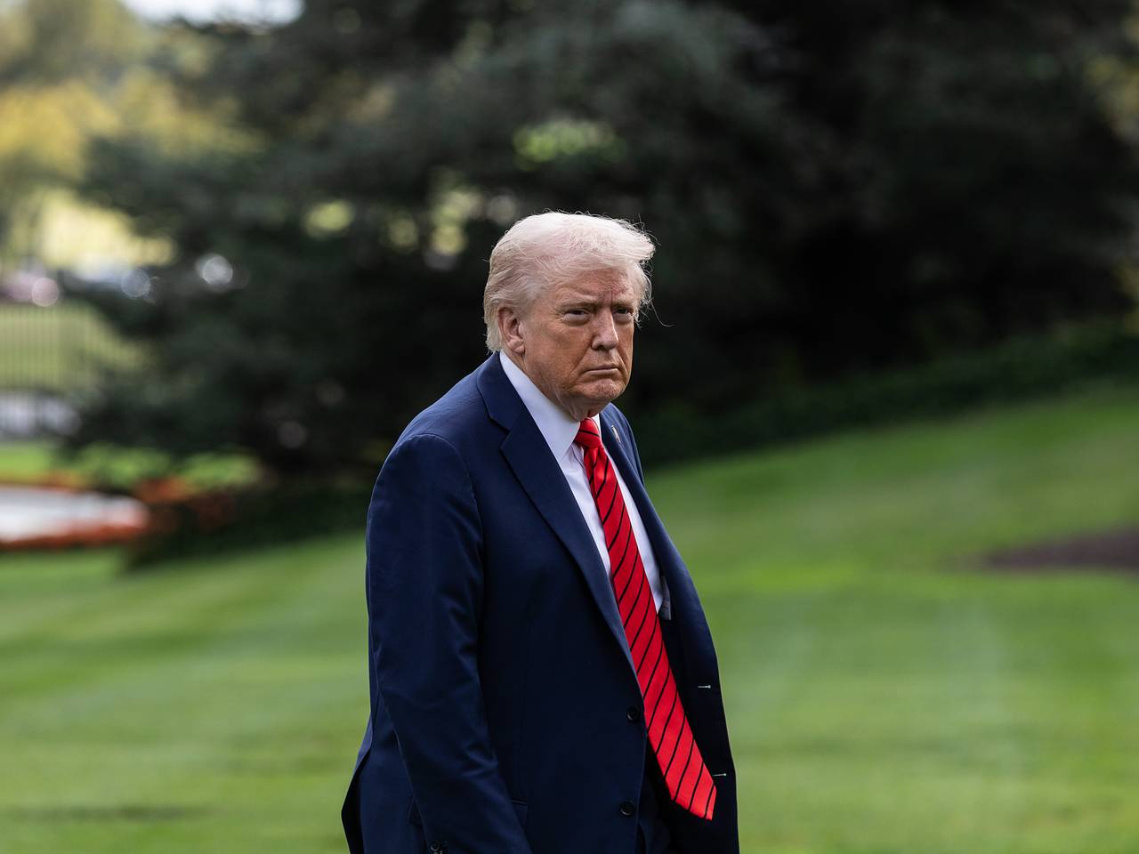 Трамп вспомнил про Путина и Зеленского во время игры с внучкой