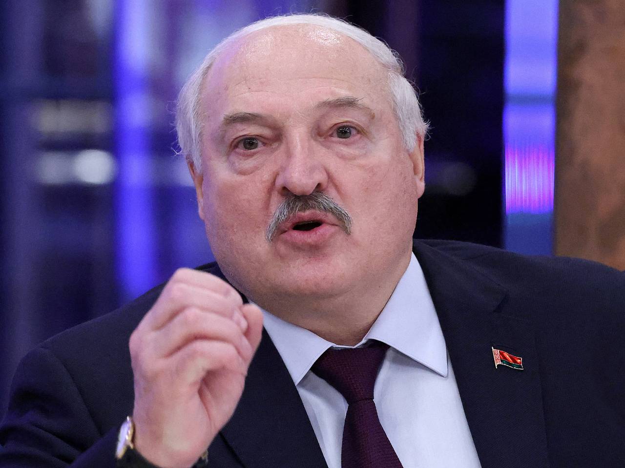 Лукашенко назвал действия Трампа по Украине спектаклем и разговорами