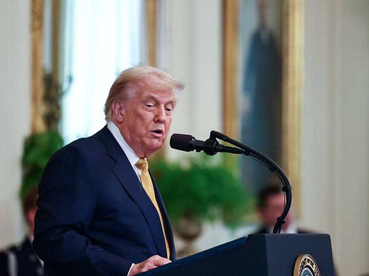 Трамп посетит Японию