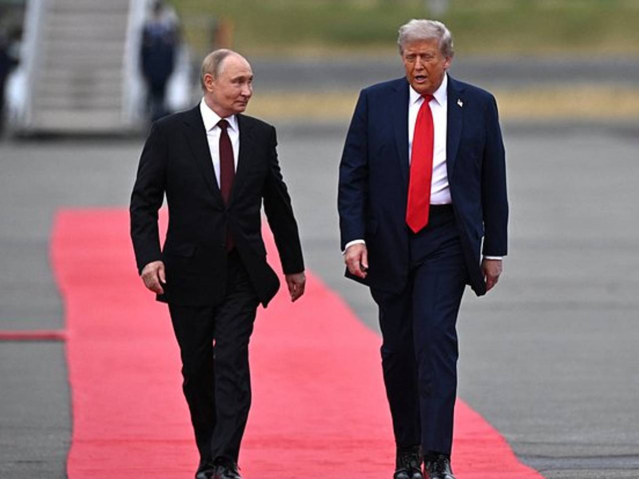 Дипломат высказался о контактах России и США по Украине