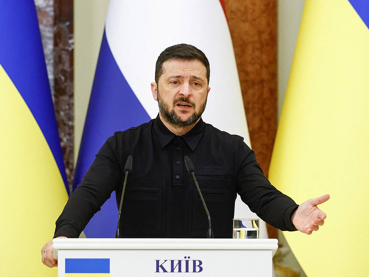 Зеленский намерился поучаствовать в создании Золотого купола США