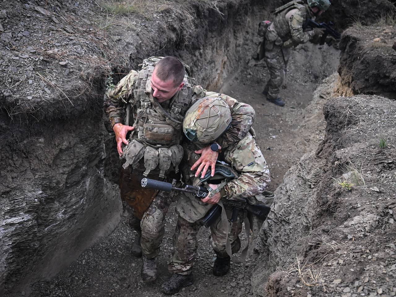 Российский боец спас 20 раненых сослуживцев