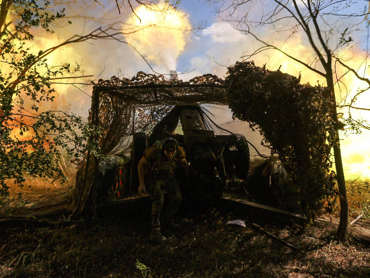 ВСУ сталкиваются с дырами на линии боевого соприкосновения