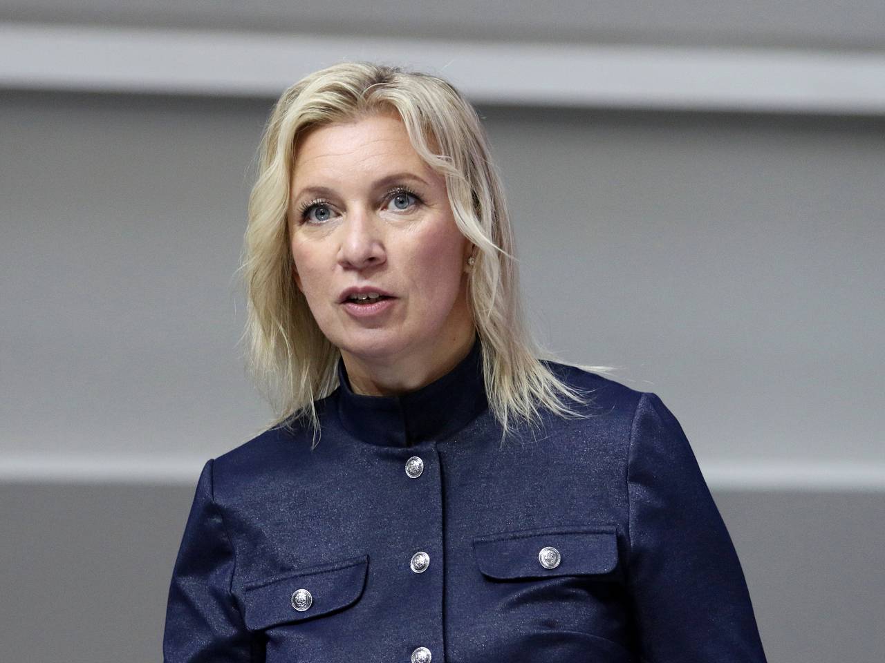 Захарова уличила Макрона в нацеленности на эскалацию с Россией