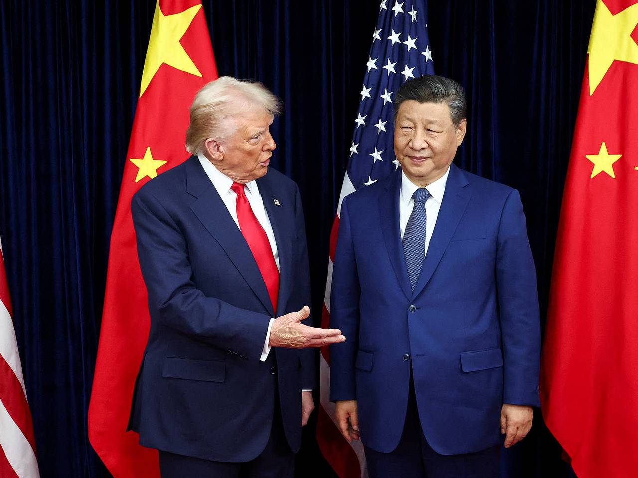 Трамп пригласил Китай присоединиться к переговорам России и США