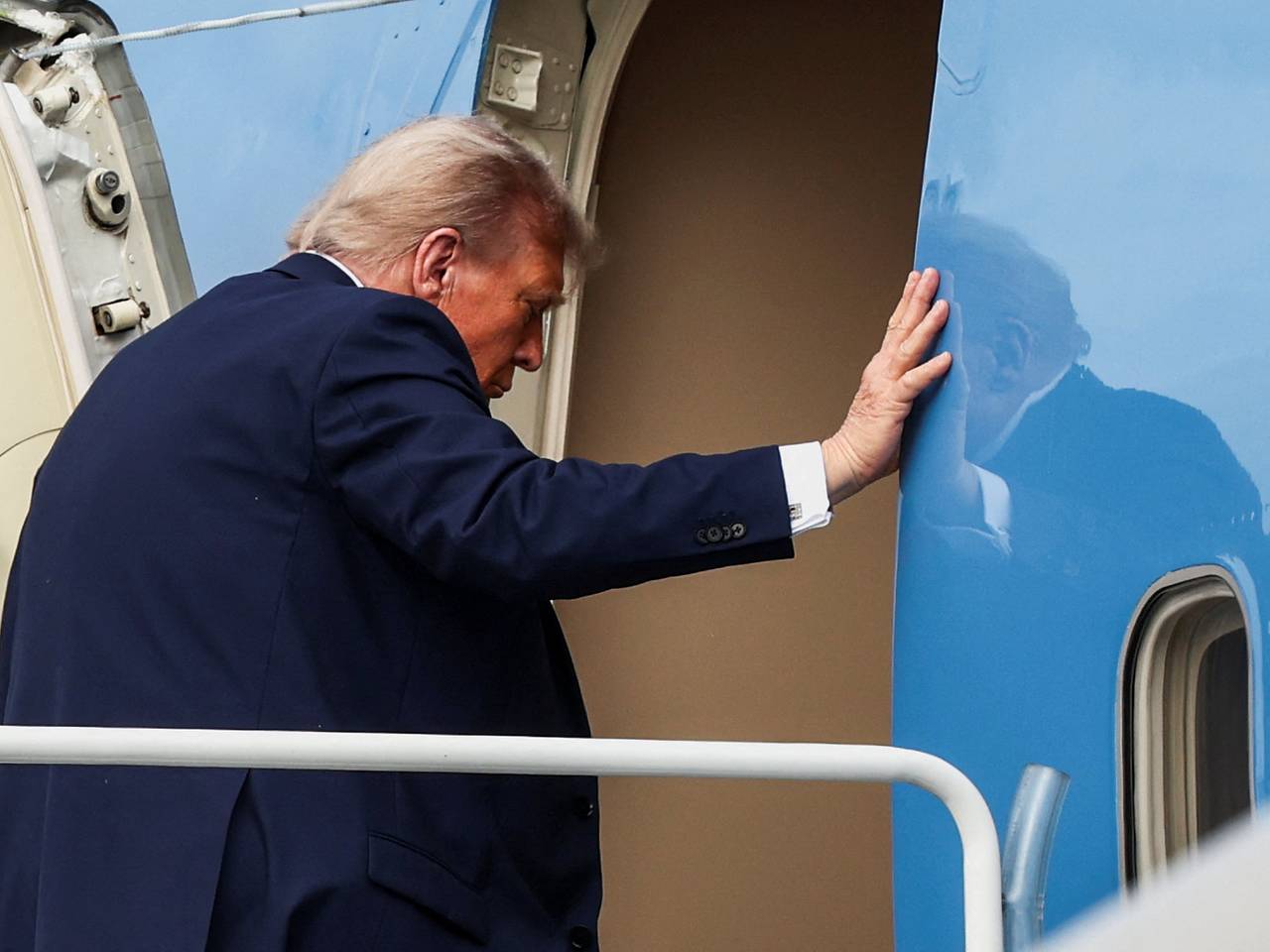 Европейские лидеры захотели участвовать во встрече Путина и Трампа