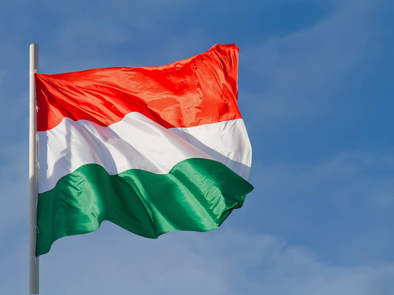 В Венгрии продлили чрезвычайное положение из-за конфликта на Украине