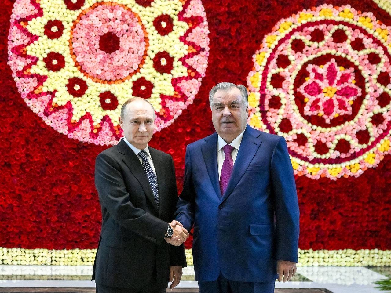 Путин прибыл в Таджикистан