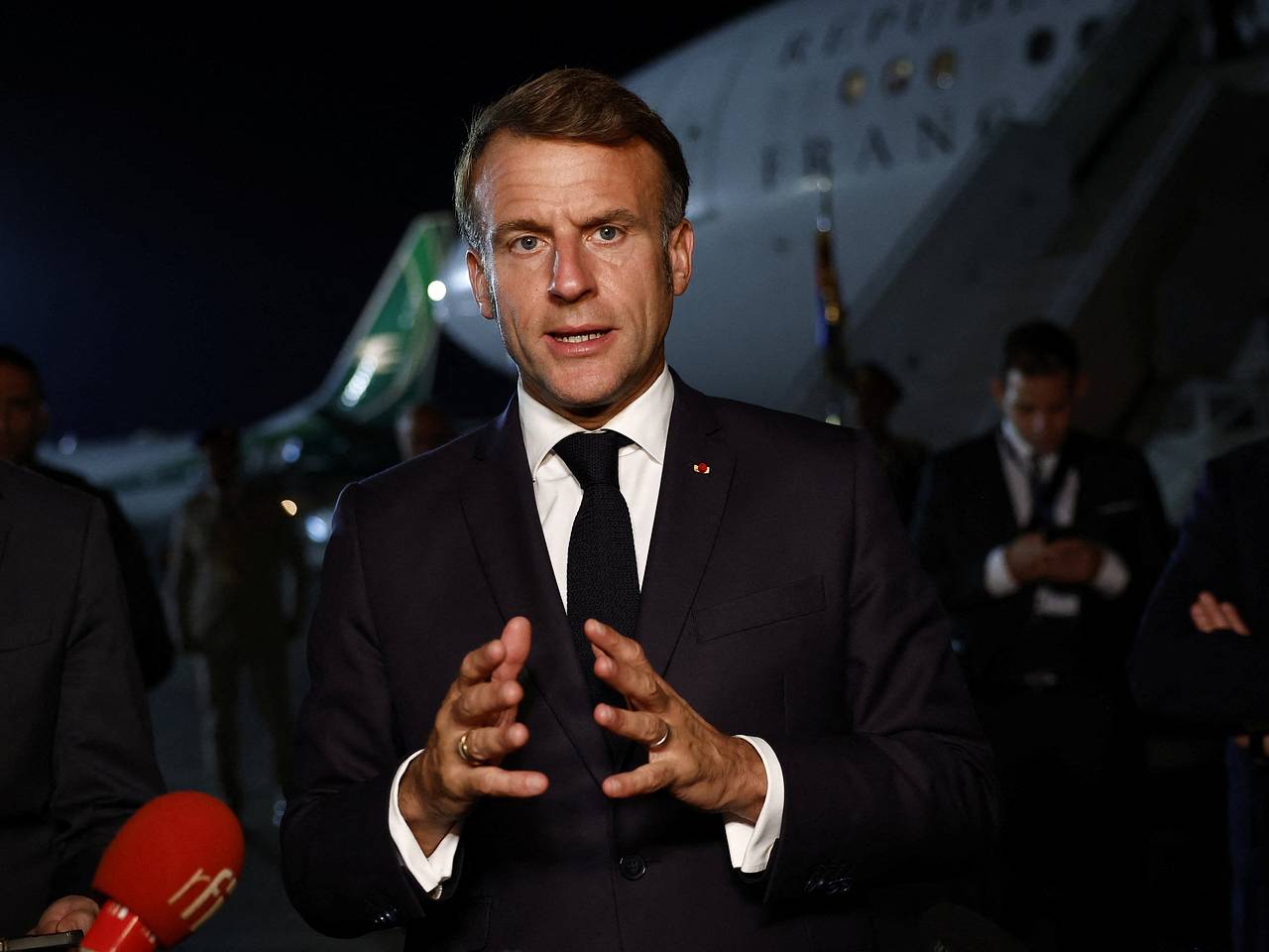 В Кремле ответили на угрозу Макрона