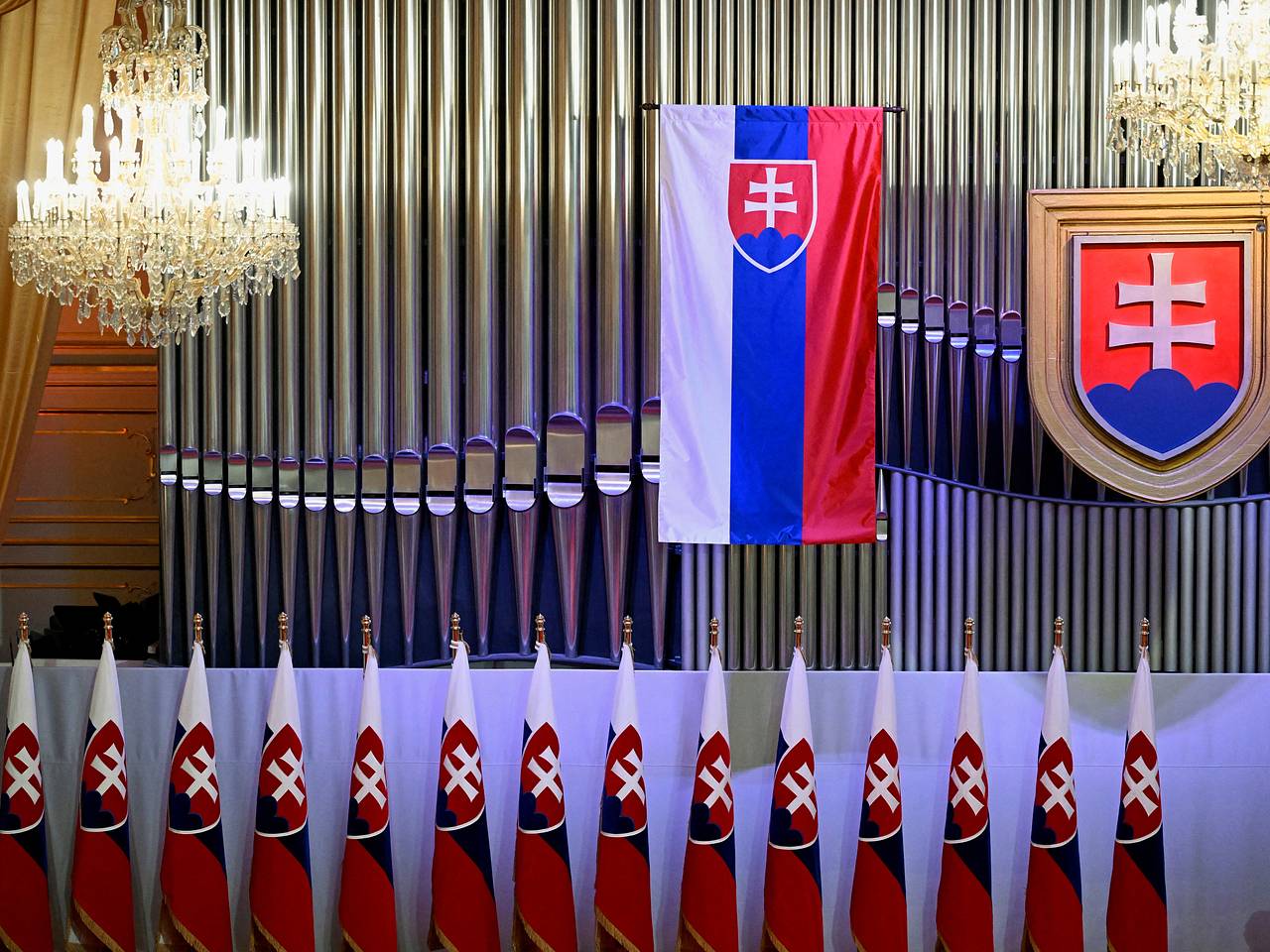 Словакию захотели лишить права голоса за признание двух полов