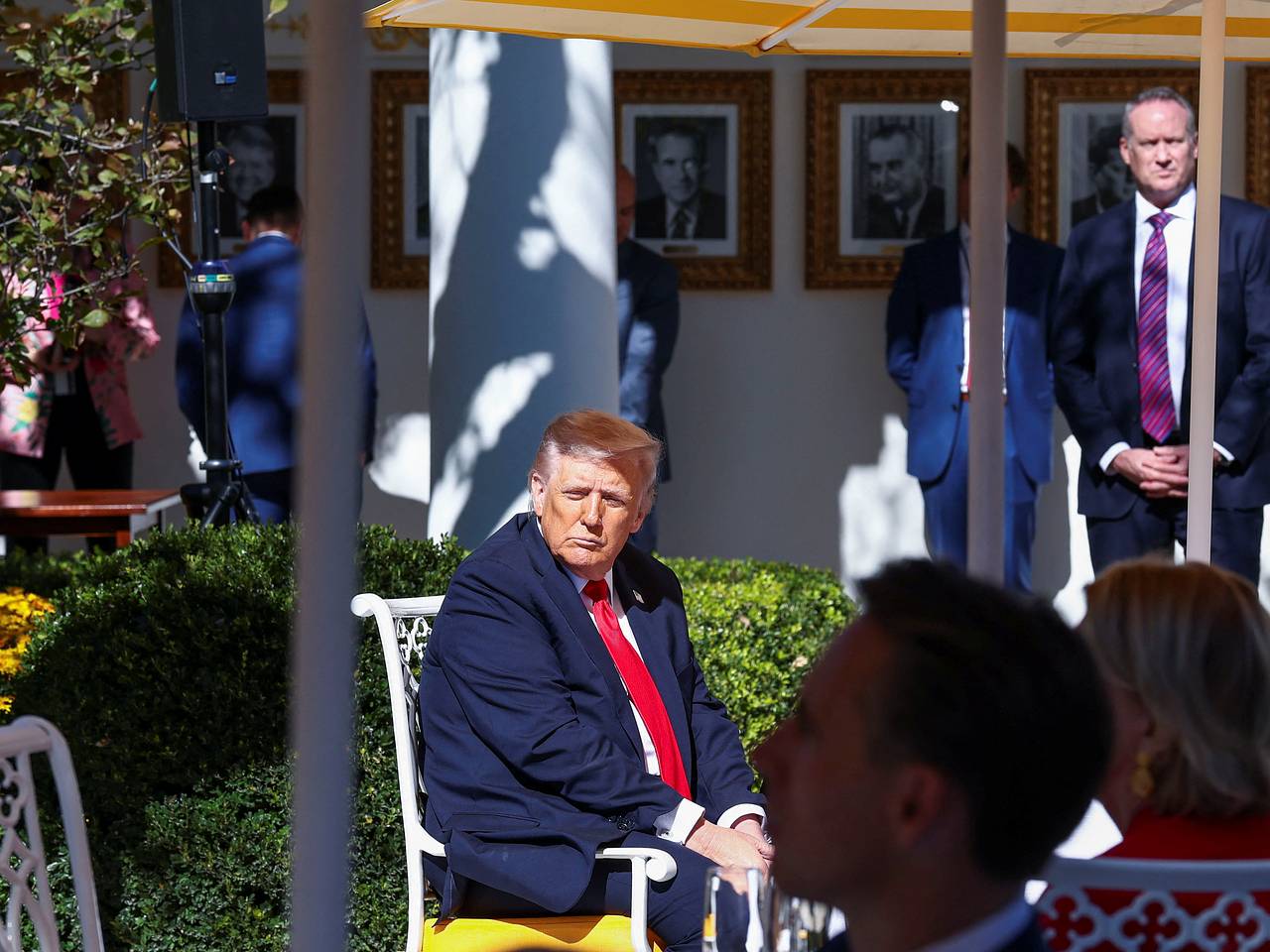В Киеве заявили о «идущей по кругу» политике Трампа по Украине
