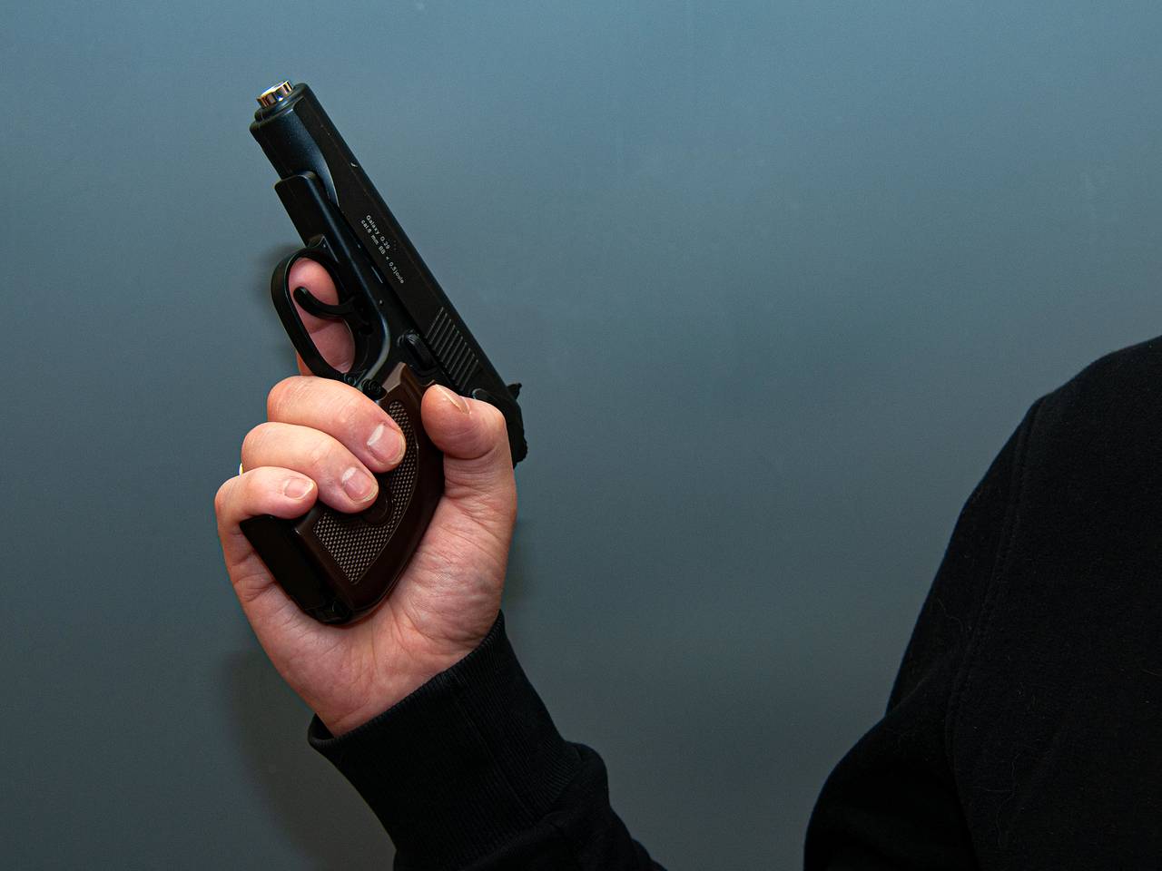 Украинец устроил стрельбу в здании ТЦК