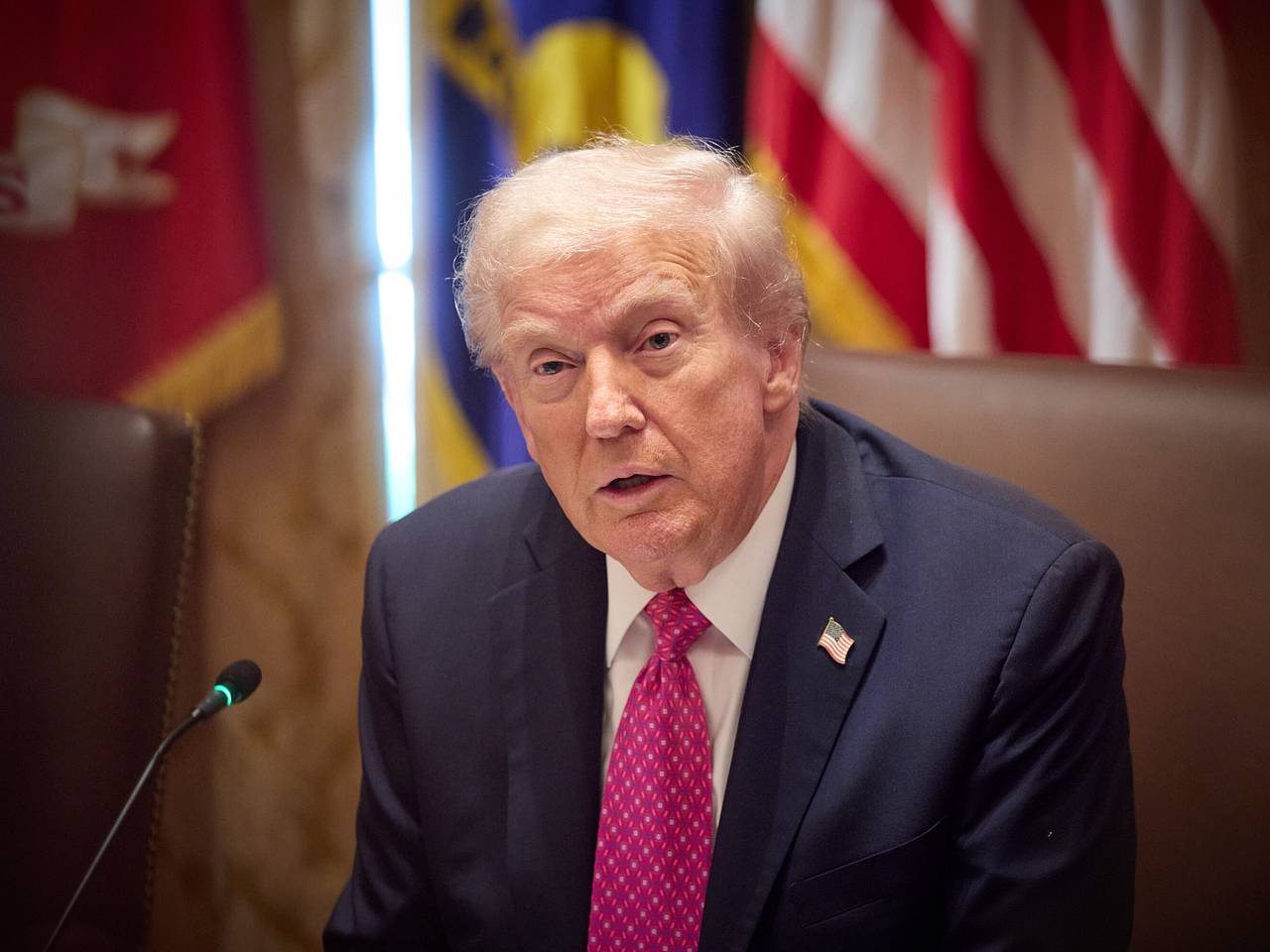 Президент Колумбии призвал Трампа к ответу после уничтожения военными США лодки