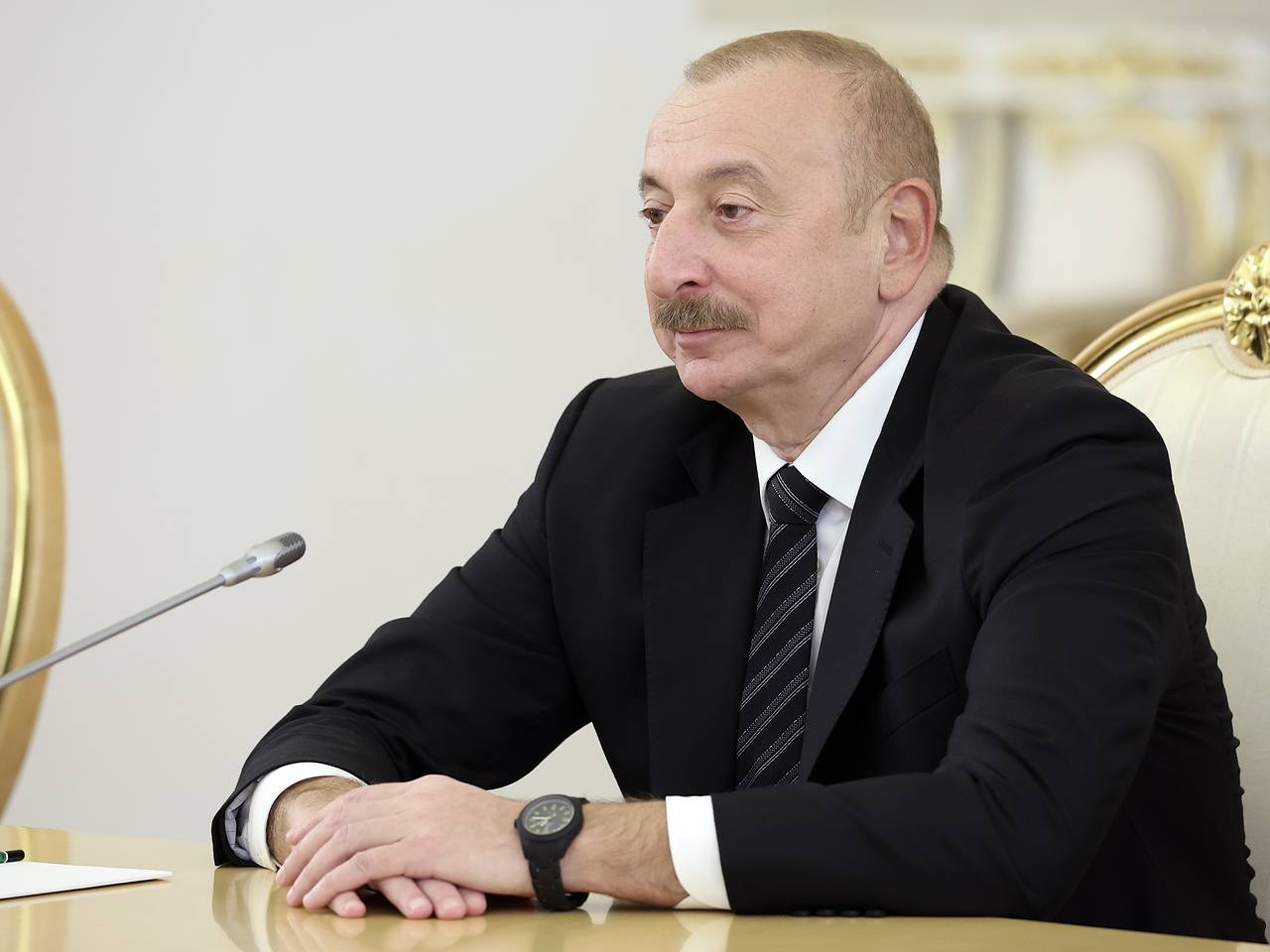Алиев поблагодарил Путина за слова о самолете авиакомпании AZAL