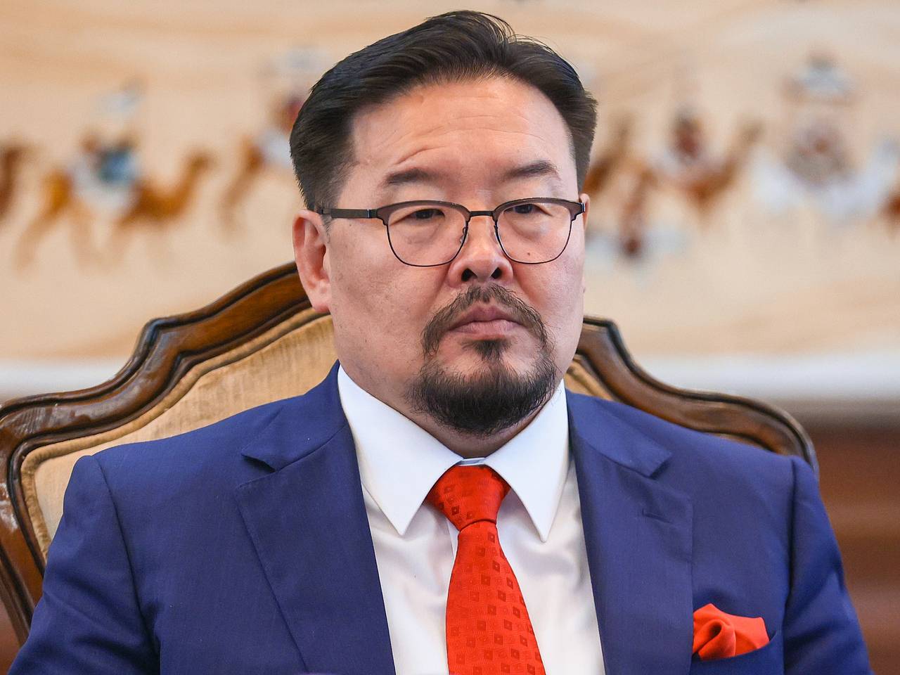 Премьер-министр Монголии ушел в отставку