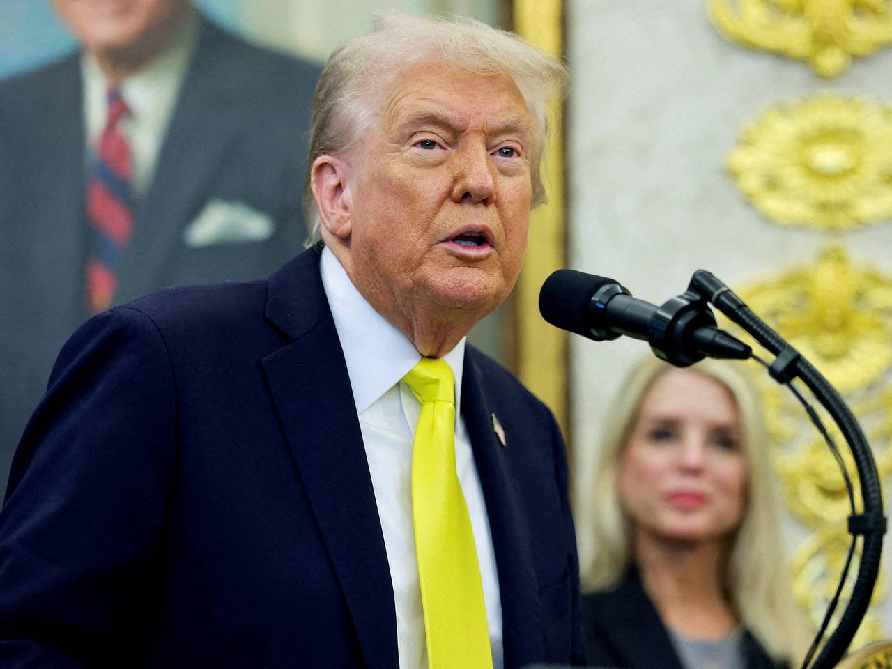 Трамп высказался о конфликте на Украине фразой «нужно позволить сторонам сражаться»