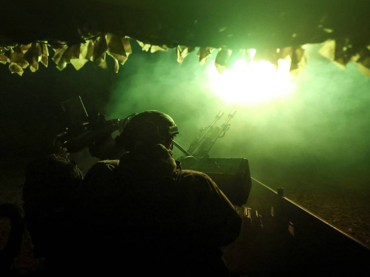 Комбрига ВСУ уличили в отдыхе с шампанским во время «мясных» штурмов своих подчиненных