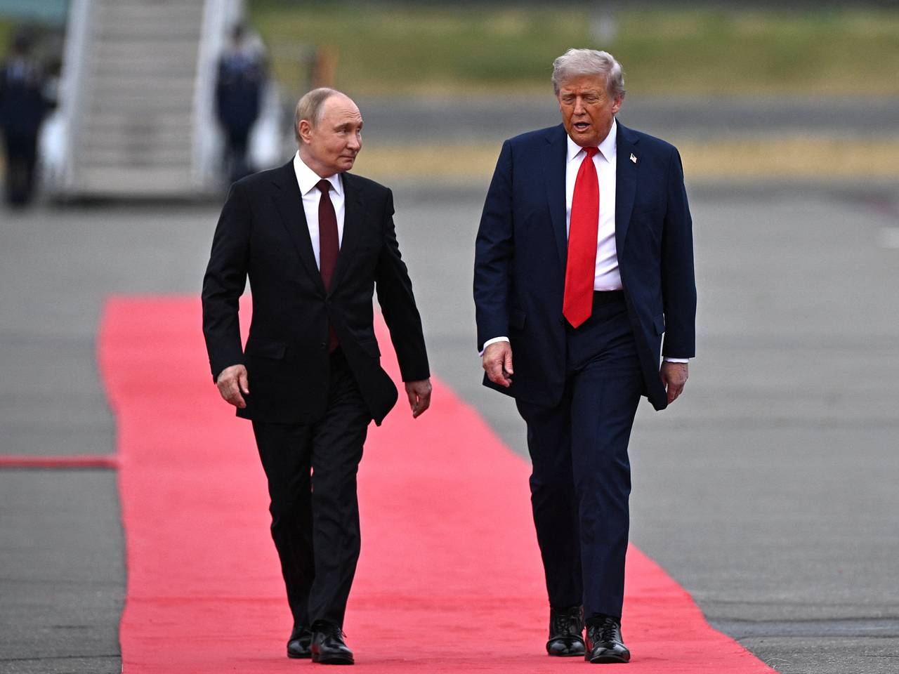 Раскрыты неизвестные подробности встречи Путина и Трампа на Аляске