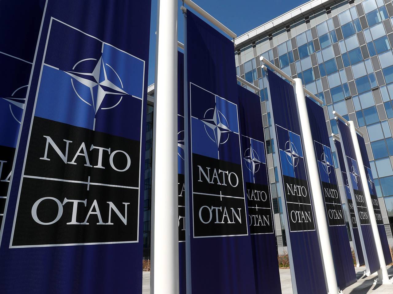 В Венгрии заявили о превращении Евросоюза в НАТО