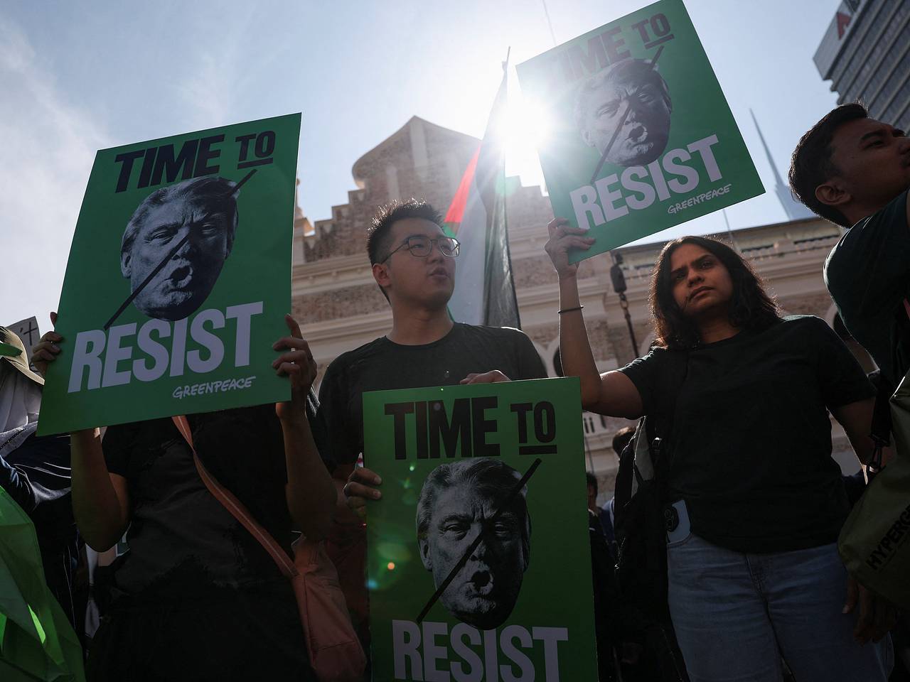 В Малайзии устроили митинг против визита Трампа