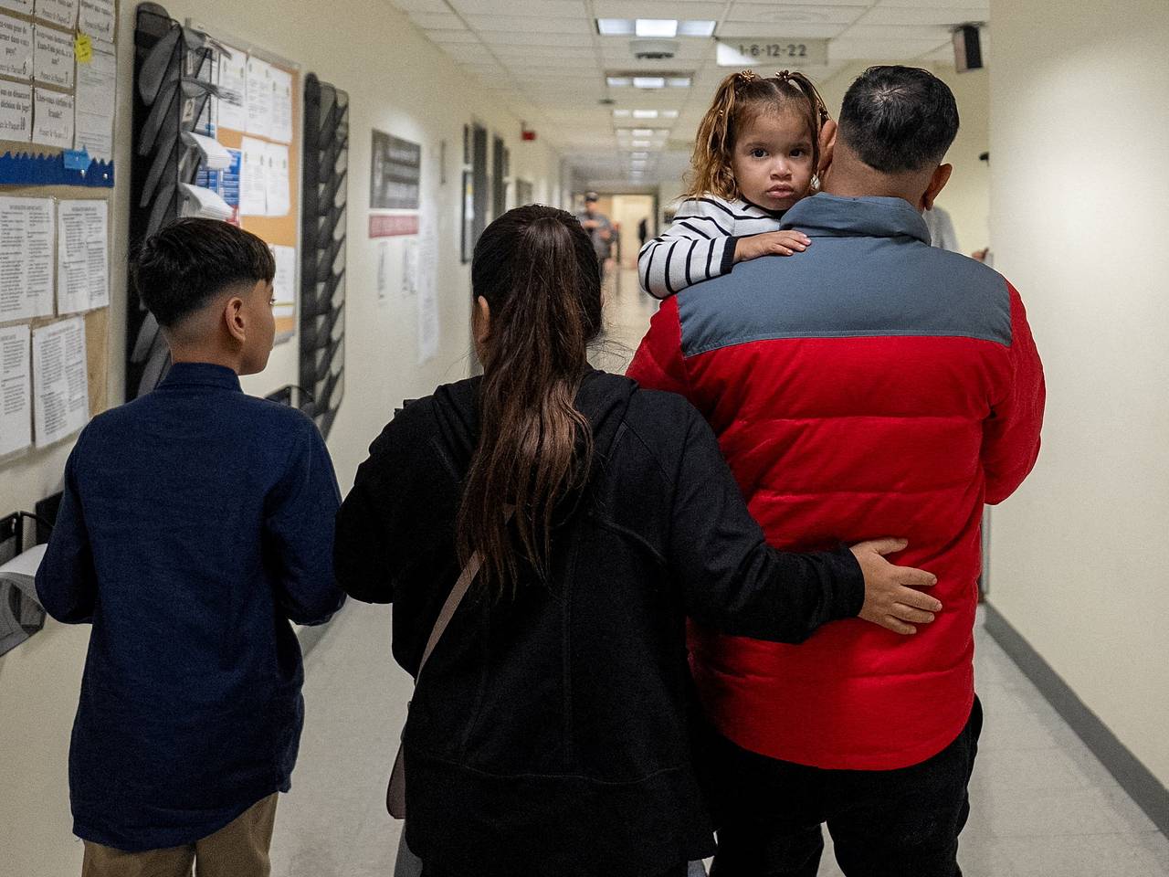 США сократили квоты на прием беженцев до исторического минимума