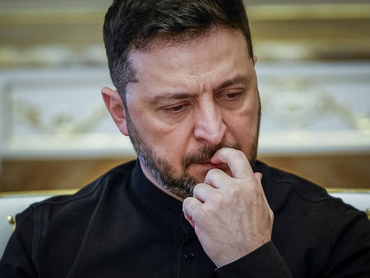 Зеленский оценил ситуацию в окруженном Красноармейске одним словом