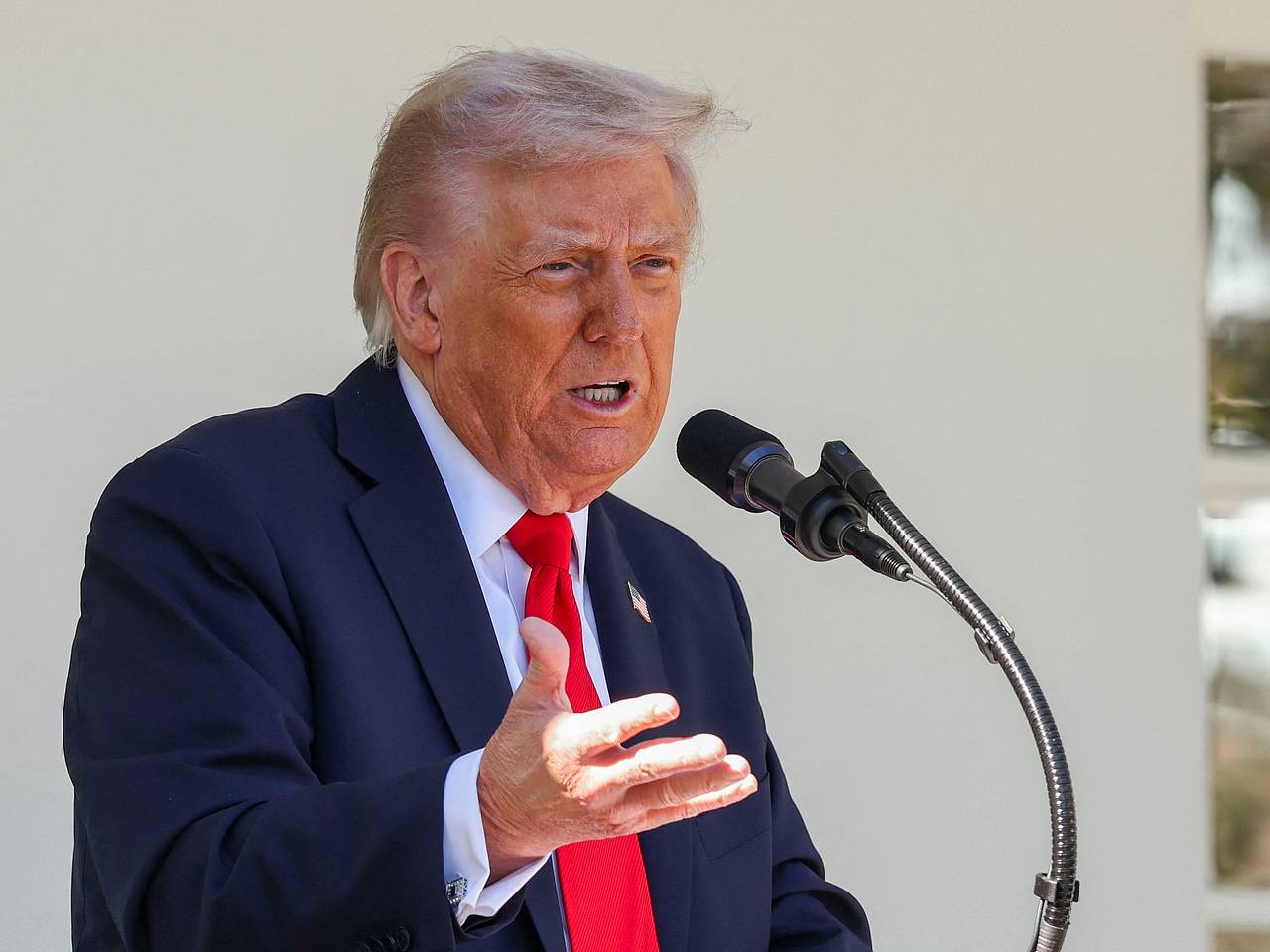 Трамп обсудит с Си Цзиньпином варианты завершения конфликта на Украине