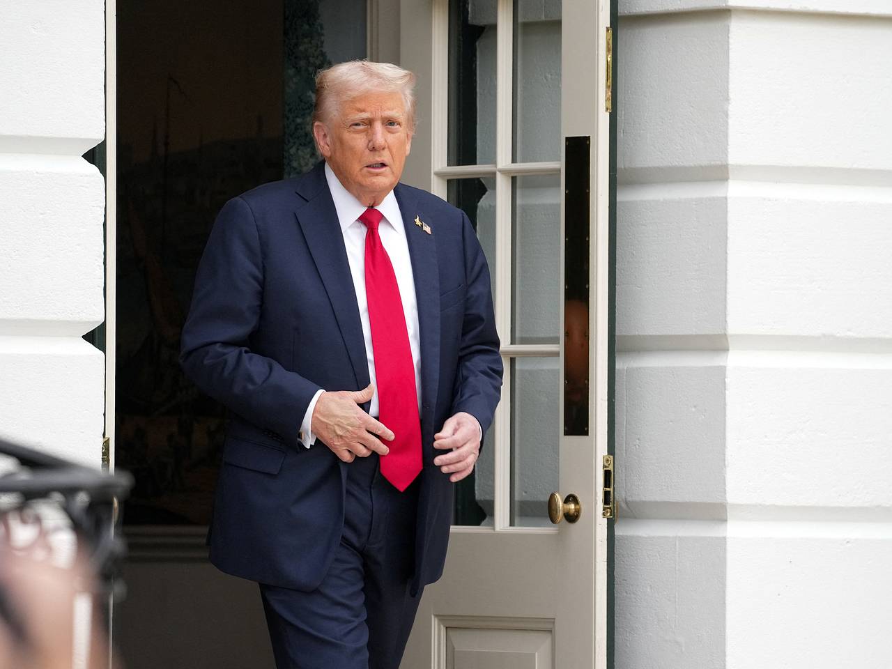Трамп из-за шатдауна освободит от работы треть Белого дома