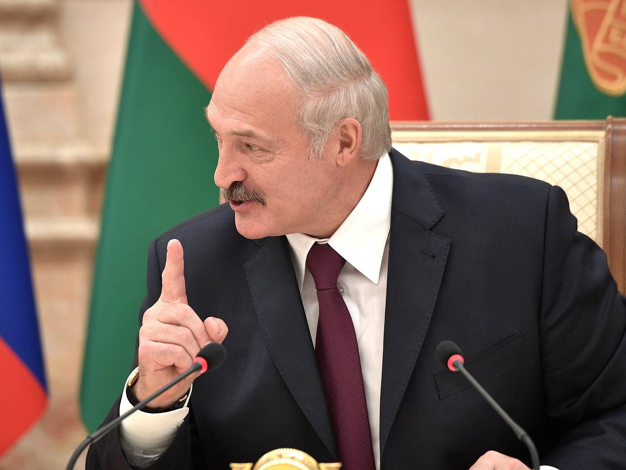 Лукашенко ответил на вопрос об «Орешнике» словами «можем бахнуть»