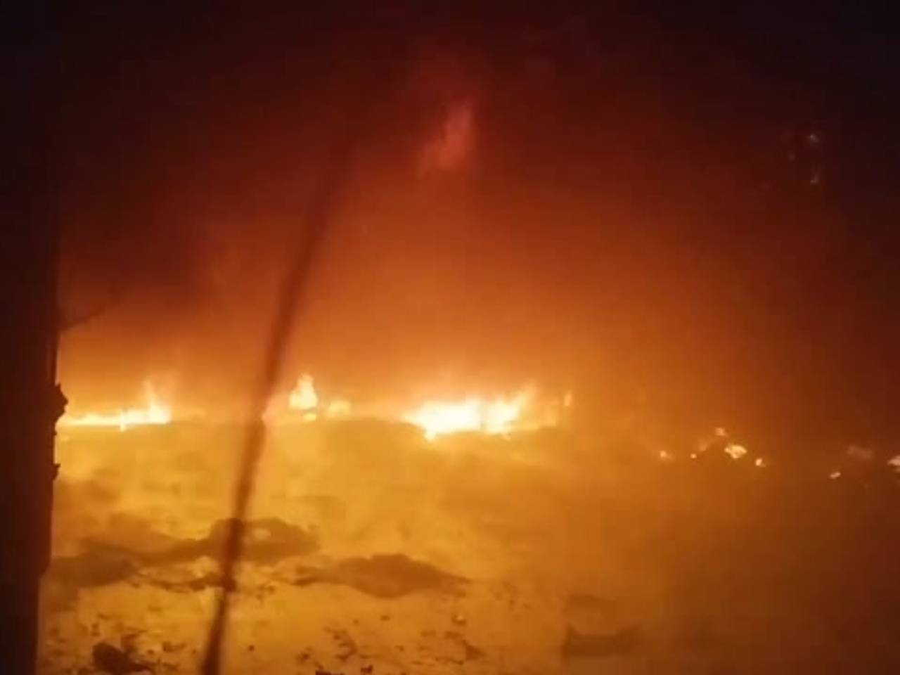 Последствия обстрела кинотеатра в Каховке попали на видео