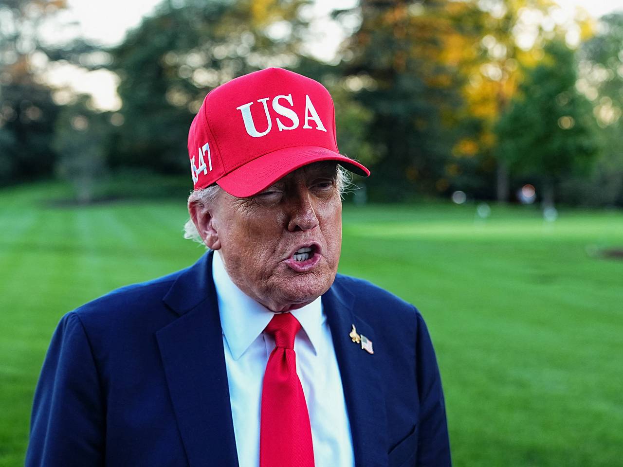 Называвший переговоры с Трампом унижением президент созвонился с ним