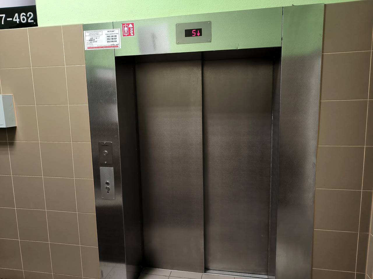 В украинском городе мобилизовали единственного мастера по лифтам