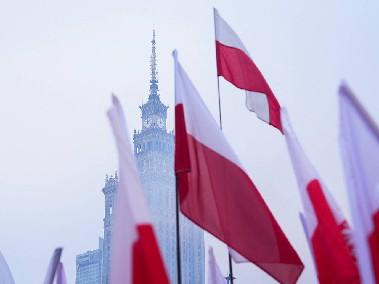 Депутат сейма возмутился погашением Польшей долгов Украины