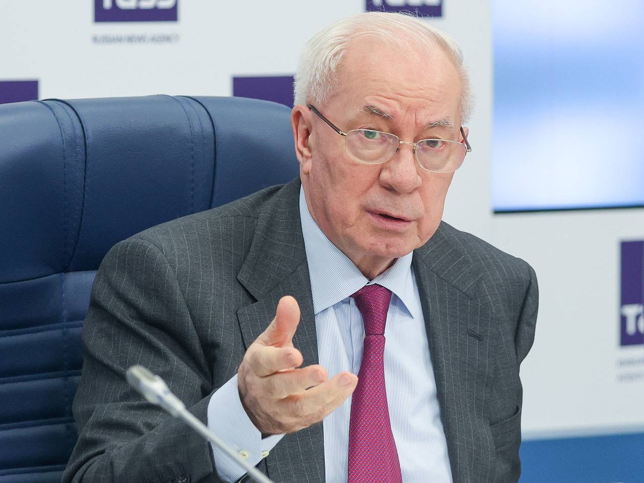 Экс-премьер Украины заявил об уничтожении большинства украинских националистов