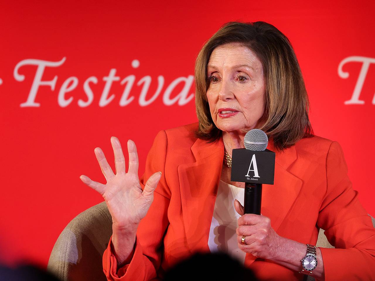 Стало известно о возможном уходе из политики Нэнси Пелоси