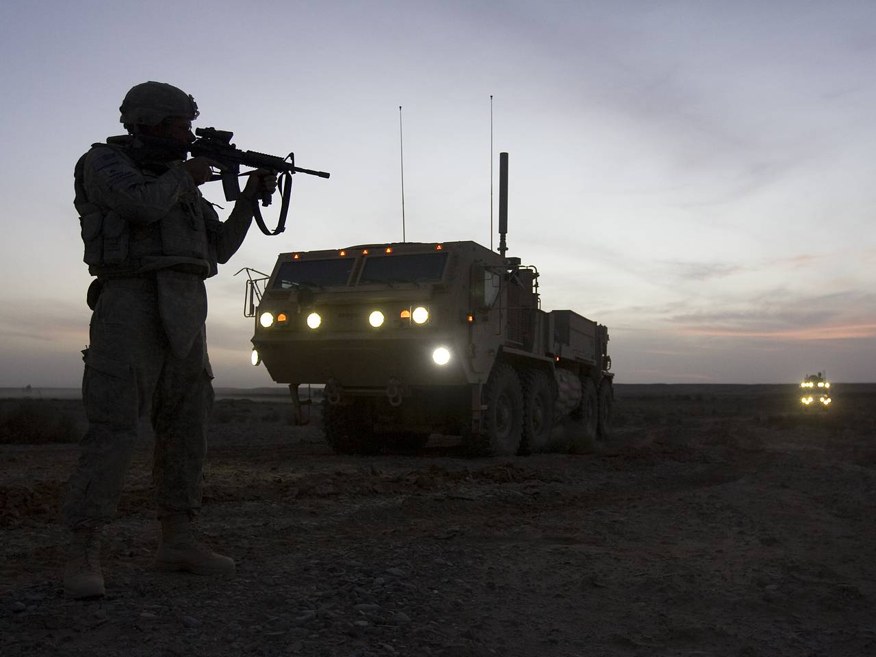 Трамп пригрозил вторжением в Нигерию. Там угнетают христиан, а еще там очень много нефти