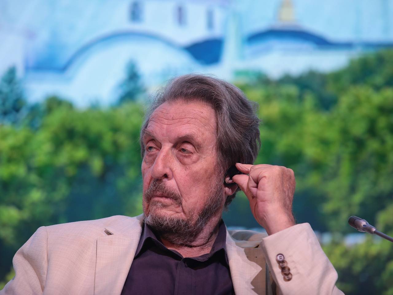 Отец Маска сравнил Москву с европейскими столицами