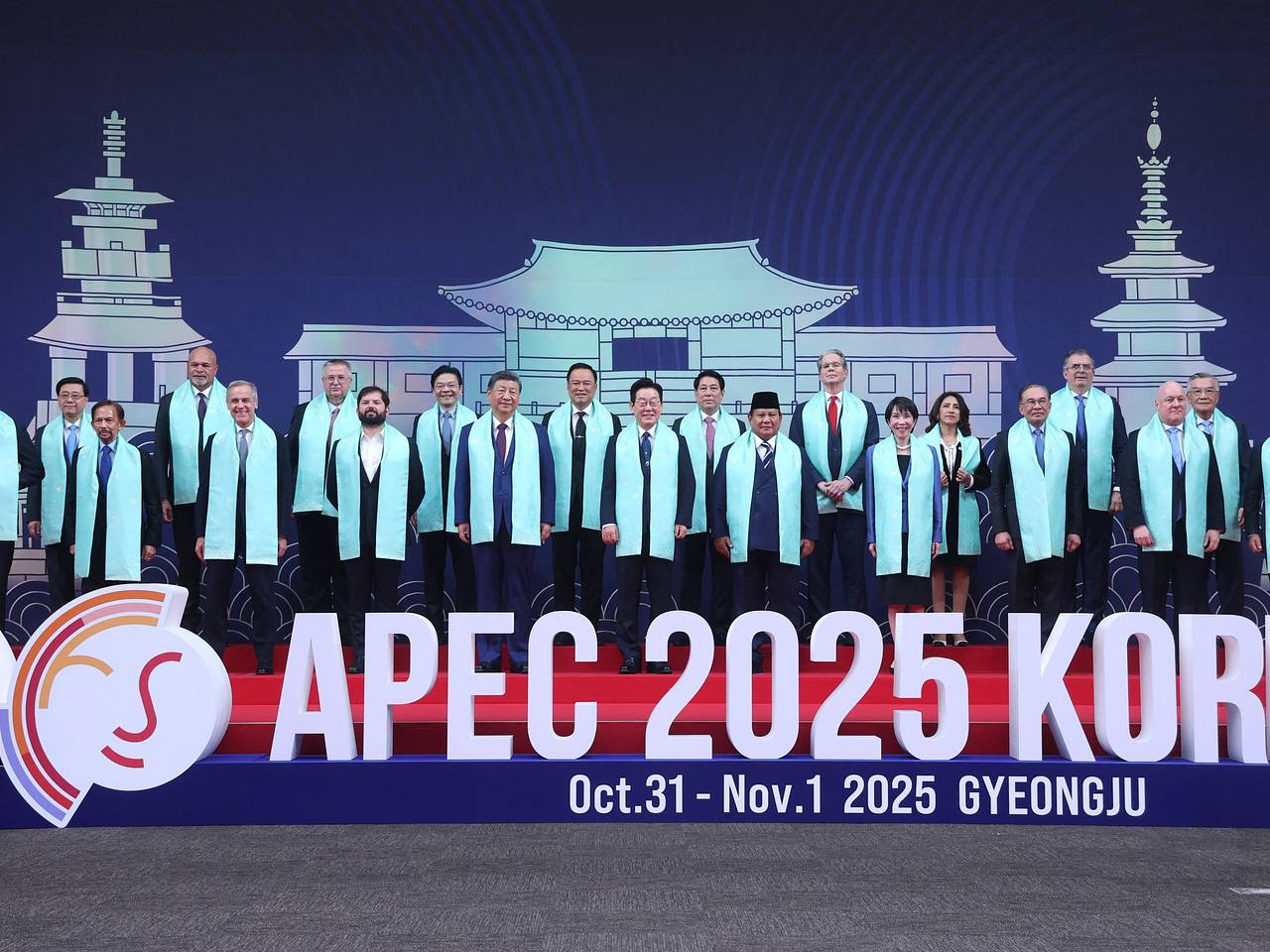 Стало известно о попытках протащить тему Украины в декларацию АТЭС