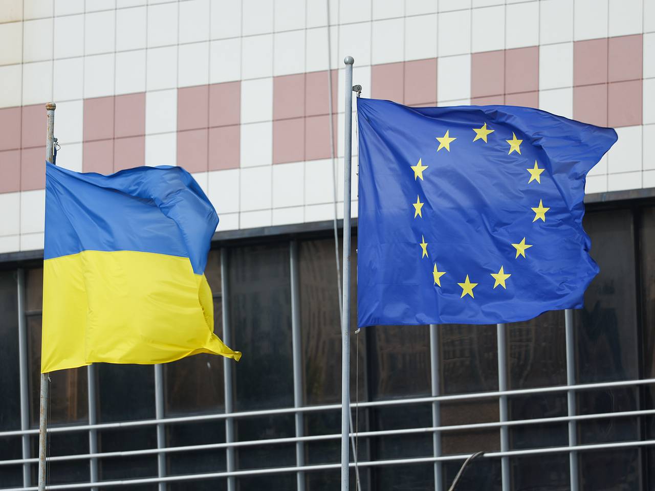 Три западные страны выступили против передачи замороженных российских средств Украине