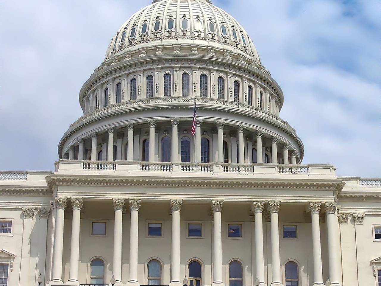 В США возобновили призывы к санкциям против России