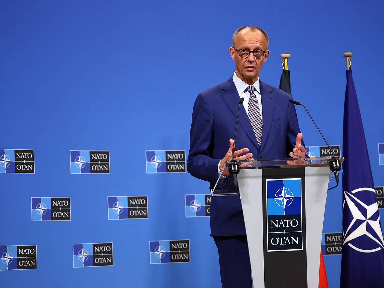 Канцлер ФРГ понадеялся на скорое прекращение огня на Украине